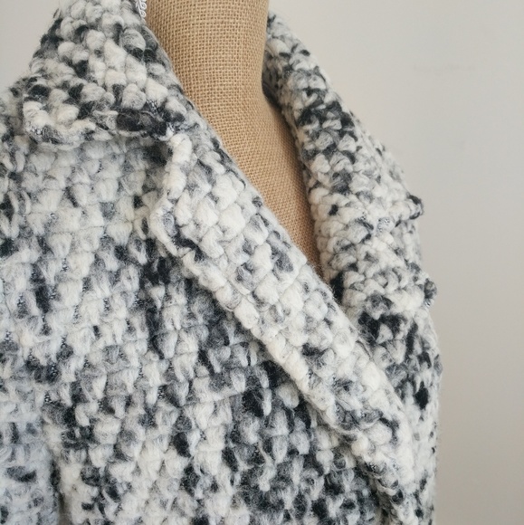 Steve Madden Jackets & Blazers - Steve Madden black and white wool coat